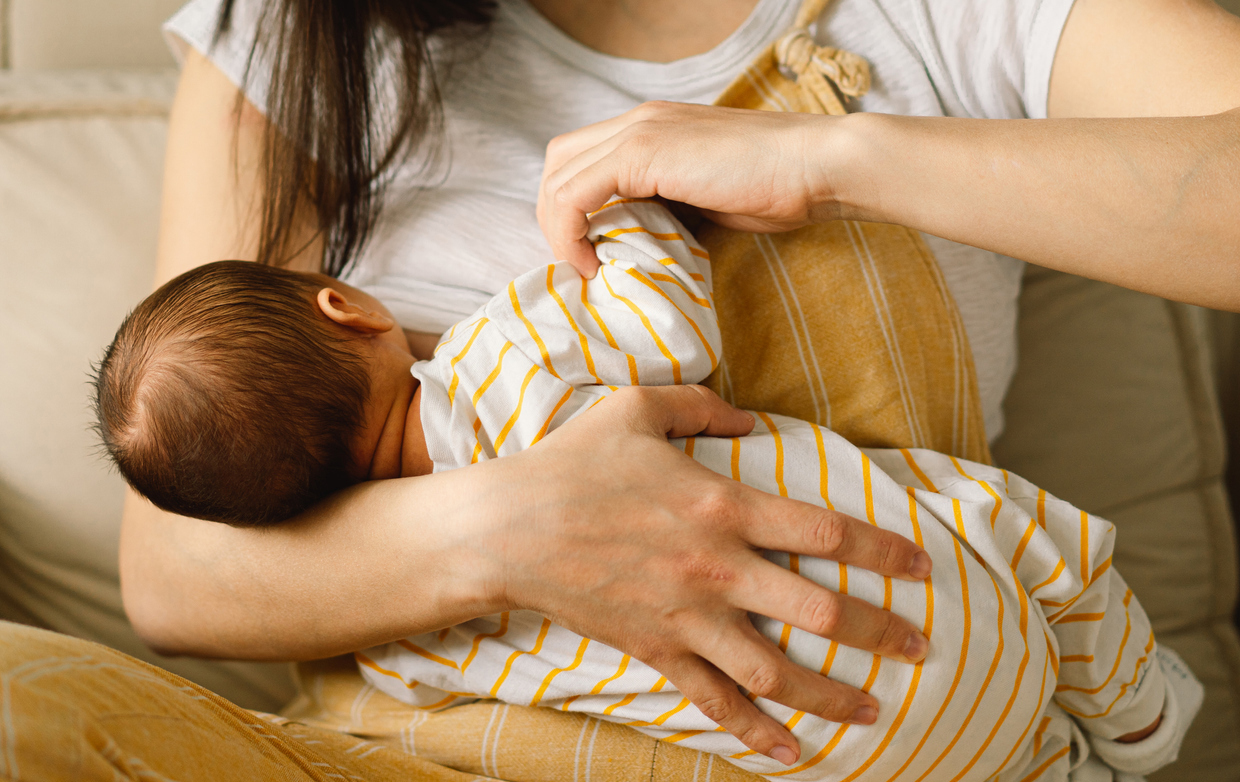 Comfort and Connection: Discovering the Right Breastfeeding Positions for  You